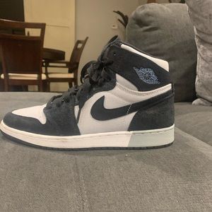 Jordan Retro 1s